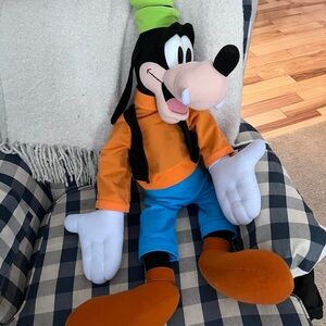 Goofy Plush Toy 36” and Talks
